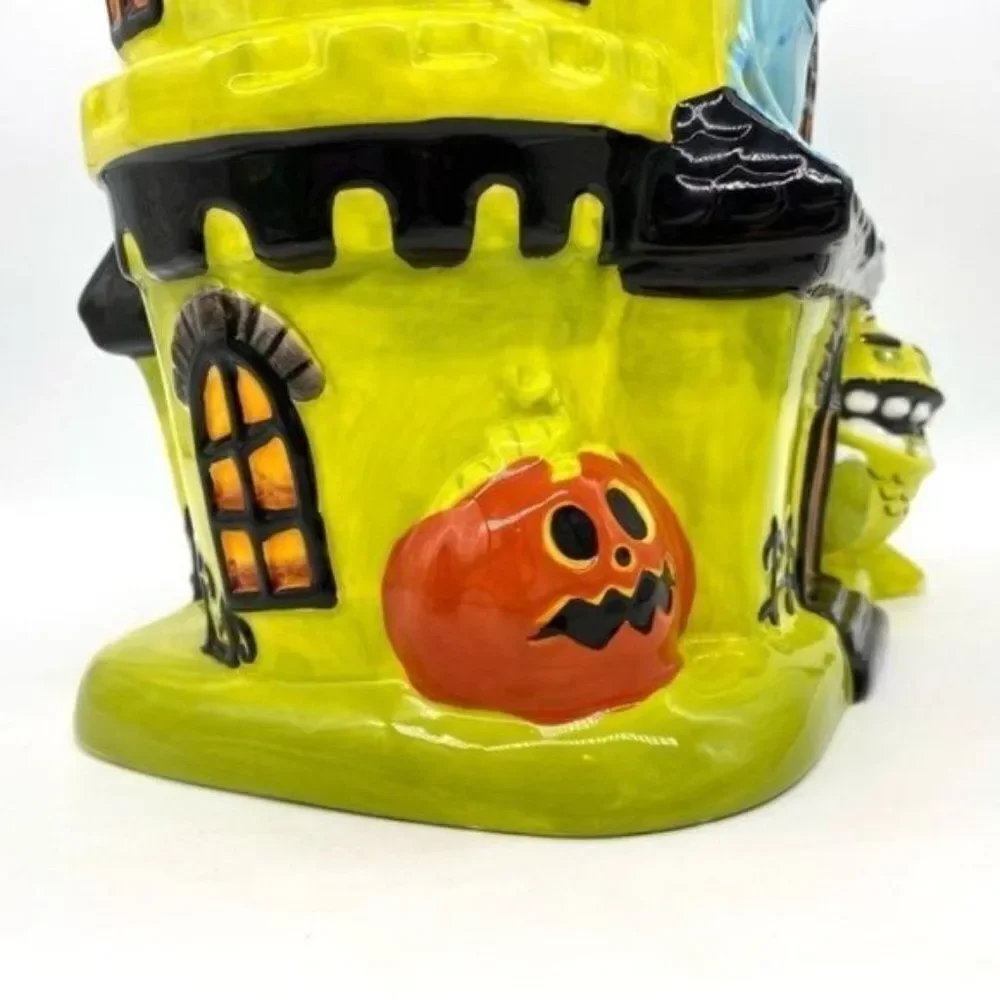 Target Halloween 2009 Ceramic Haunted House Cookie Jar